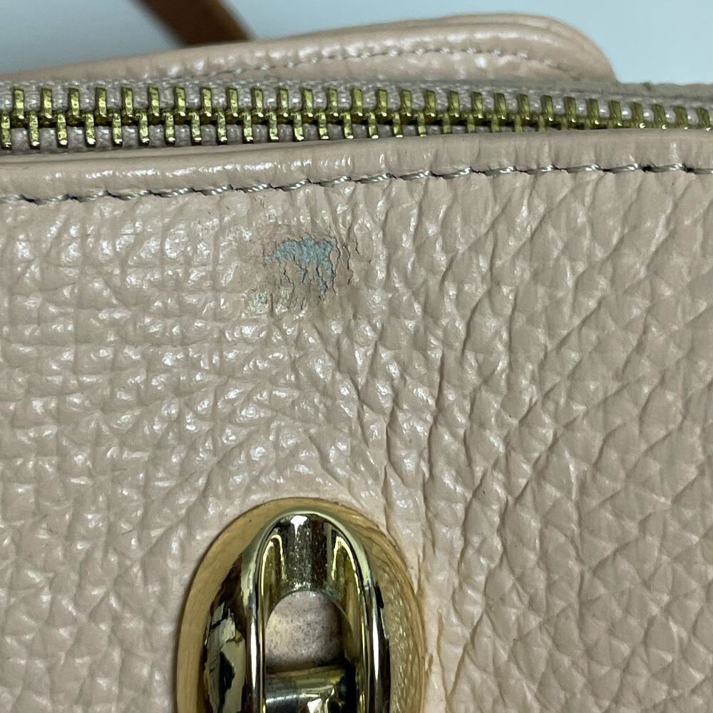 Valentina Genuine Leather Italy Peach Pale Purse Satchel Shoulder Bag‎ Feet - Picture 5 of 10